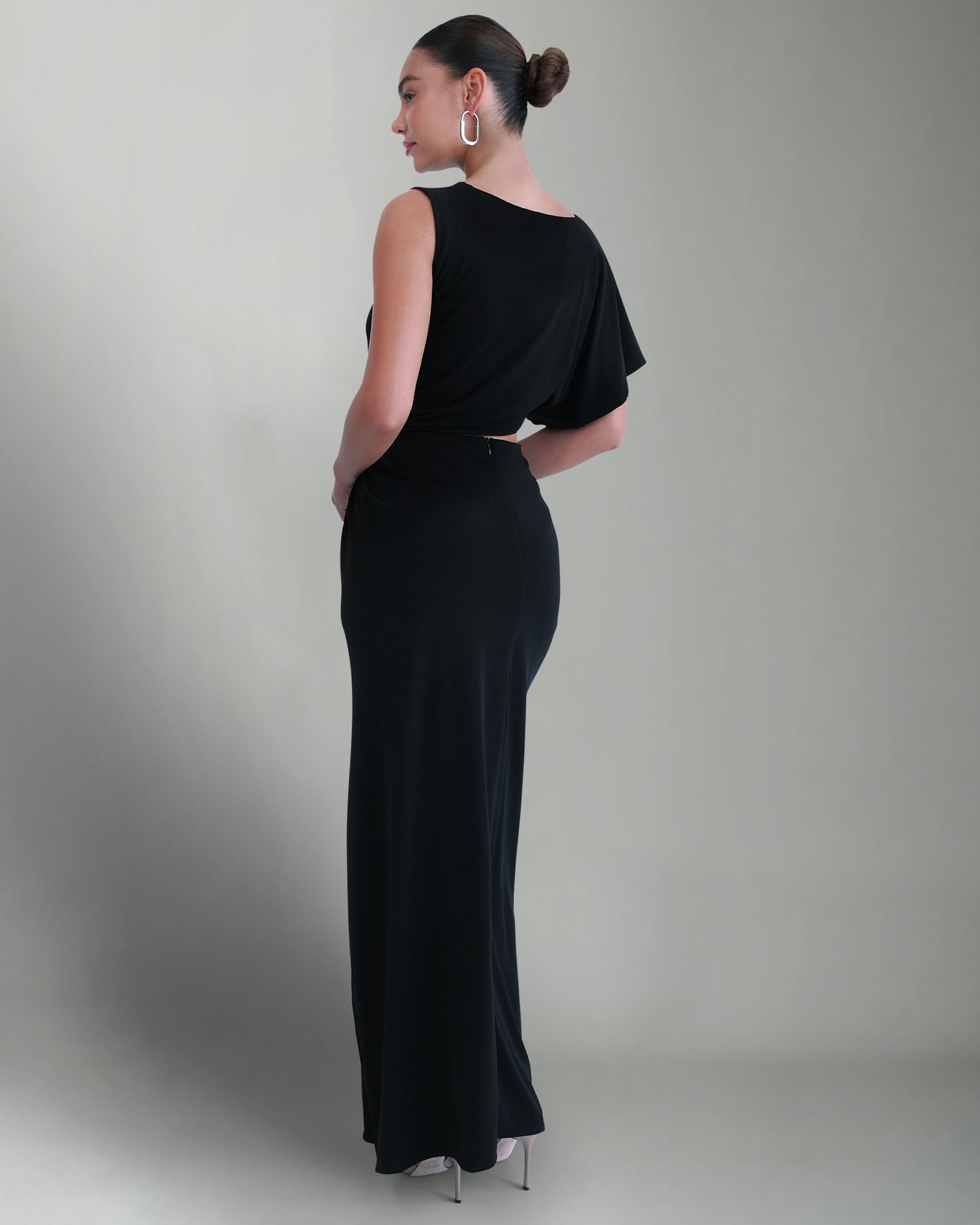 Aria_Black_Back by Pia Gladys Perey