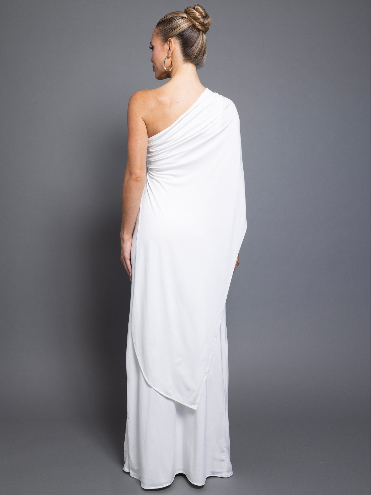 Rania_Ivory_Back_1b992430-842a-4aee-932b-8c50aade4dab by Pia Gladys Perey