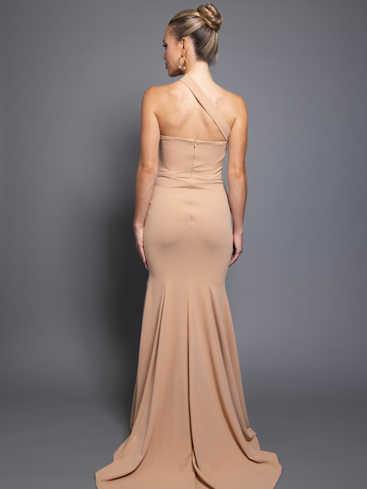 Aisha_Beige_Back_062ebf81-4726-4f68-ae2a-42bd0c067b6b by Pia Gladys Perey