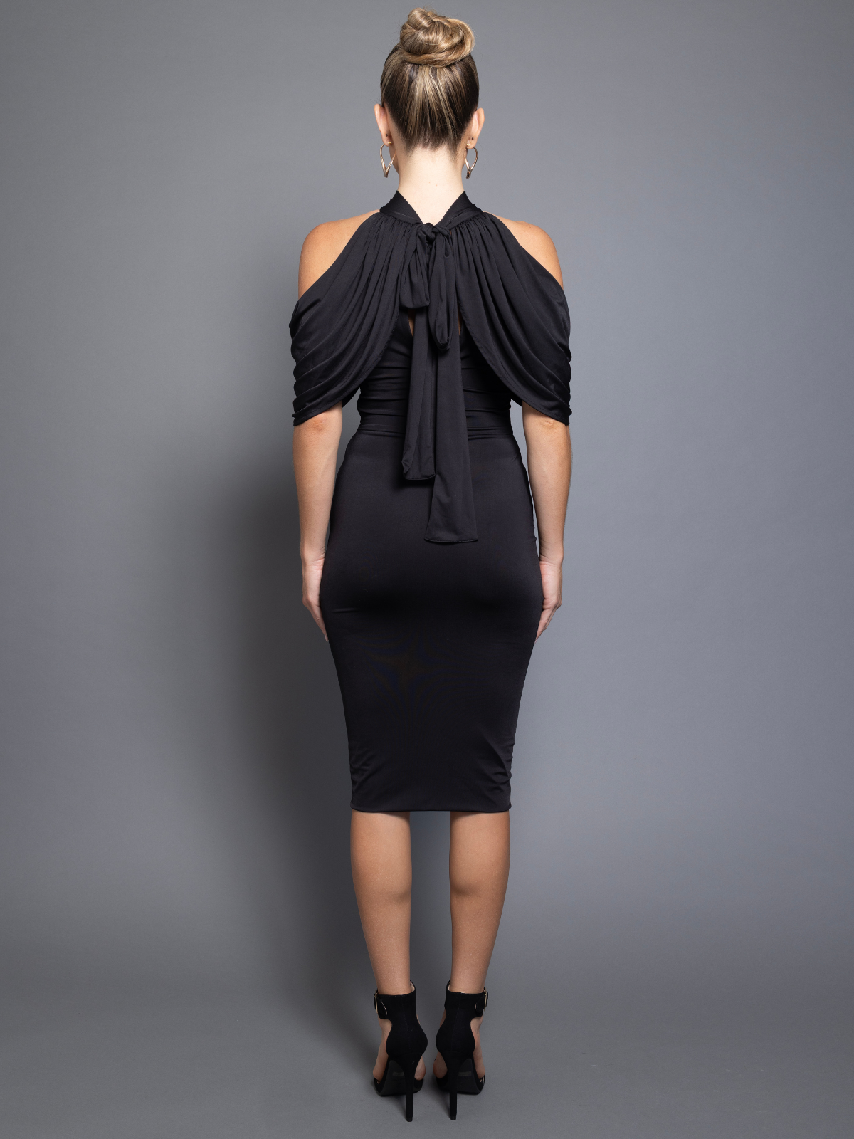 selma-black-cocktail-dress-back by Pia Gladys Perey